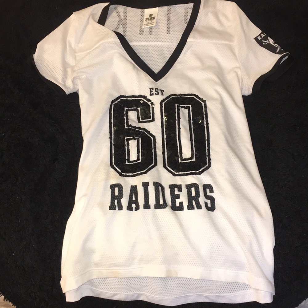 VS PINK Raiders